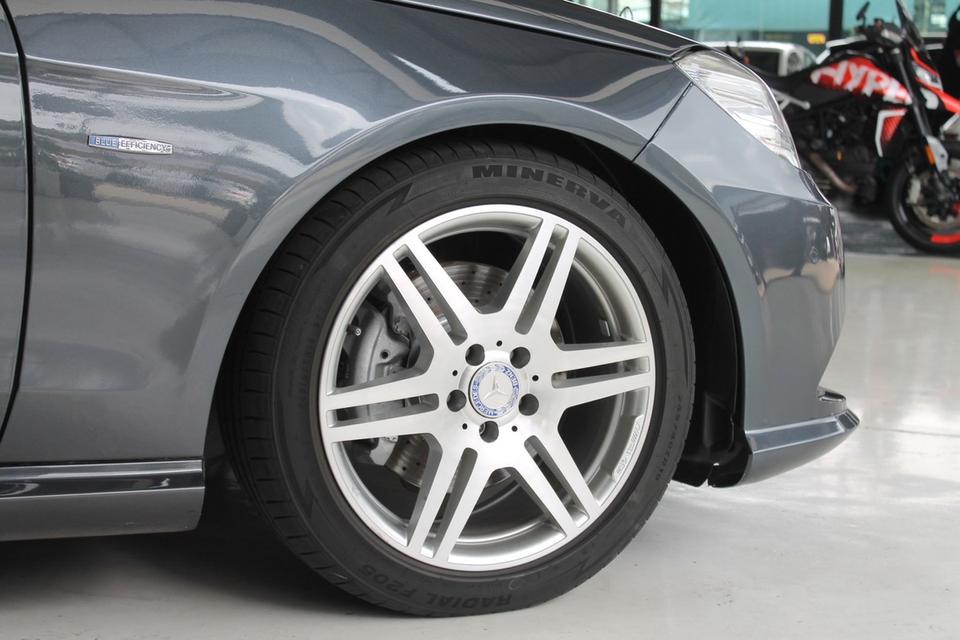 รหัสรถ JRS9241 Mercedes Benz E250 AMG ดีเซล 2011 สี เทา 19