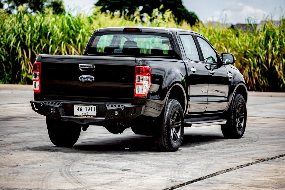Ford Ranger 2.2 XLT Hi-Lander Double Cab ปี 2017 สีดำ เกียร์ออโต้ 6