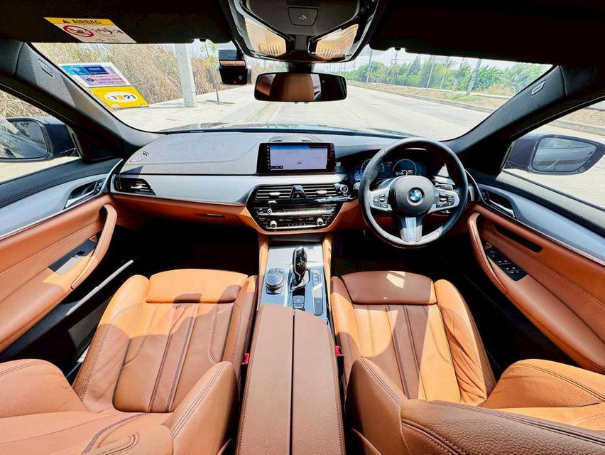 2019 BMW 520d M-Sport ( G30 ) รูปที่ 8