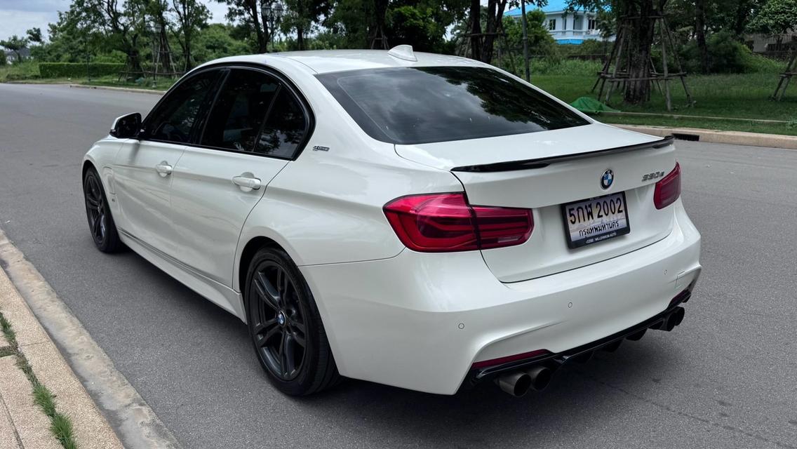 (แจ้งรหัสรถ TPV2002) 🎊 BMW 330e M Sport ปี 2018 🎊 รูปย่อยที่ 4