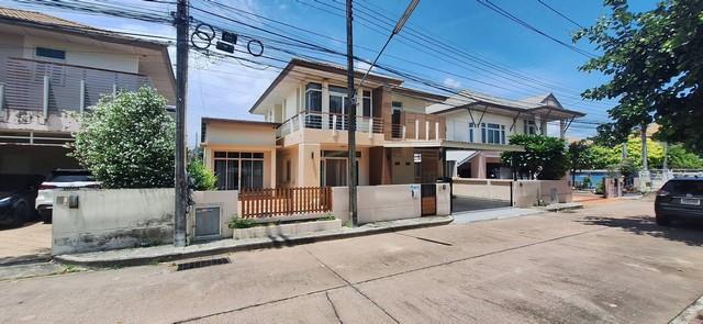 บ้านเดี่ยว 2 ชั้น พร้อม office บิวอินสไตล์ญี่ปุ่นทั้งหลัง พร้อม Genkan 1