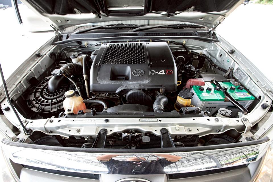 TOYOTA FORTUNER 3.0V 4WD สีเทา เกียร์ออโต้ ปี 2006 สวยสภาพดี 11