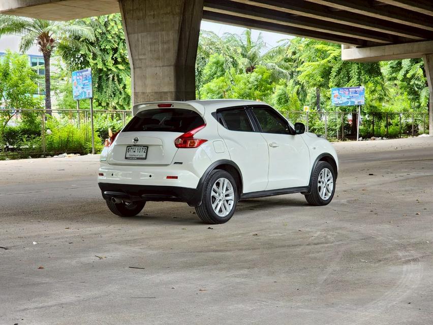 ขายรถ nissan Juke 1.6V ปี 2015 สีขาว เกียร์ออโต้