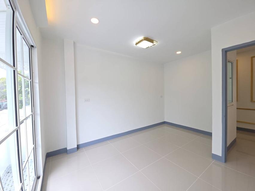 หมู่บ้านเคซี รามอินทรา 2 19