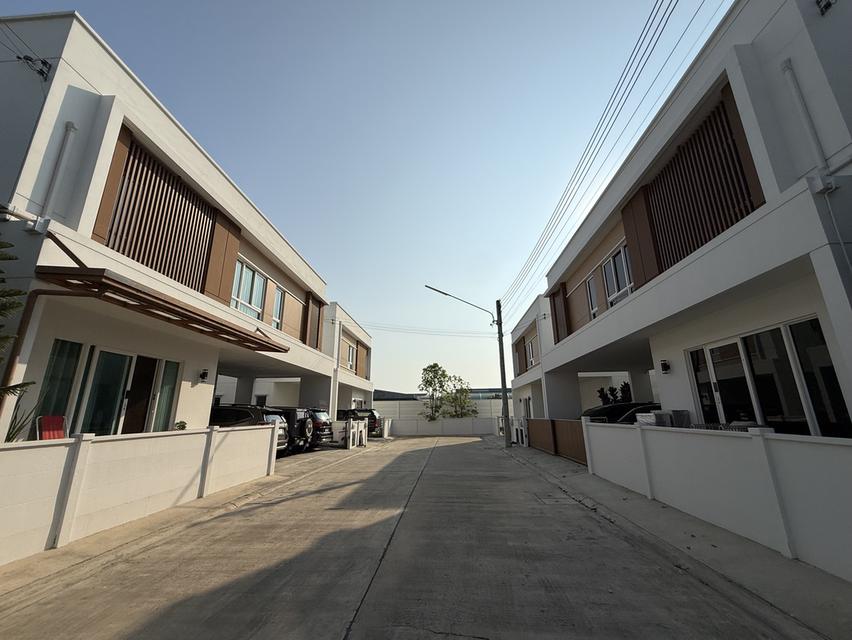 บ้านเดี่ยวโมเดน พระราม 2 สภาพใหม่ 55.2ตรว. 4นอน5น้ำ หันหน้าทิศใต้ลมดีตลอดปี บ้านโปร่ง สงบ ปลอดภัย  น่าอยู่ 3