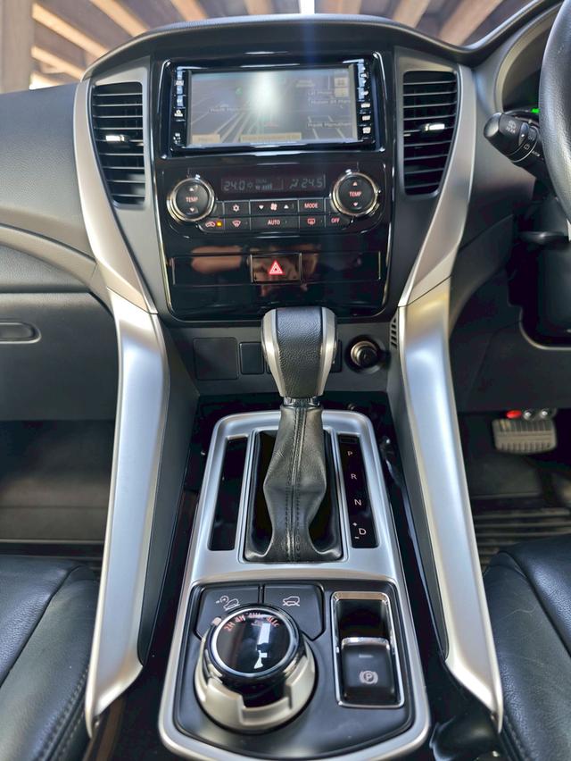 Mitsubishi PAJERO 2.4 GT Premium 4WD ปี 2017 รูปที่ 12