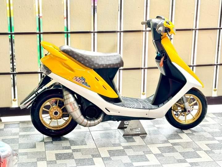 Honda Dio สีเหลือง 5