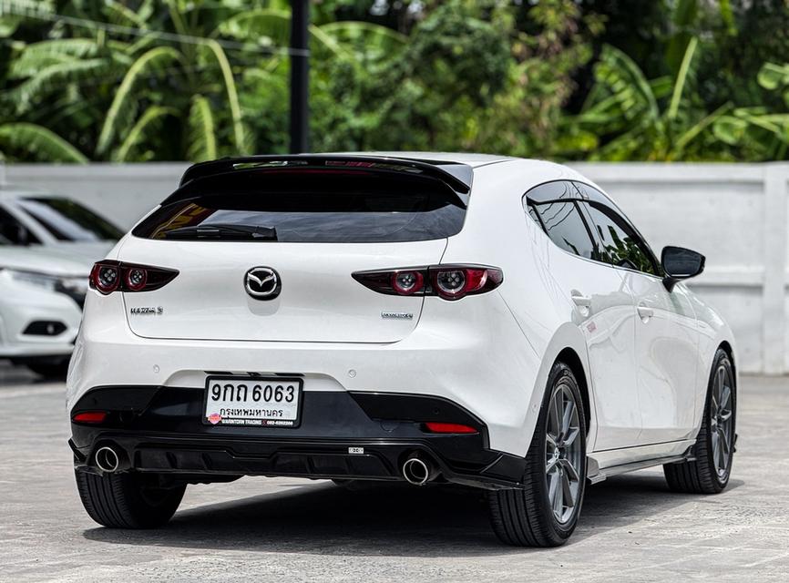 รหัสรถ WRT6063 2020 MAZDA MAZDA3, 2.0 SP SPORTSโฉม ปี19-ปัจจุบัน 5Dr สีขาว ตัวท็อปสุดในตลาด