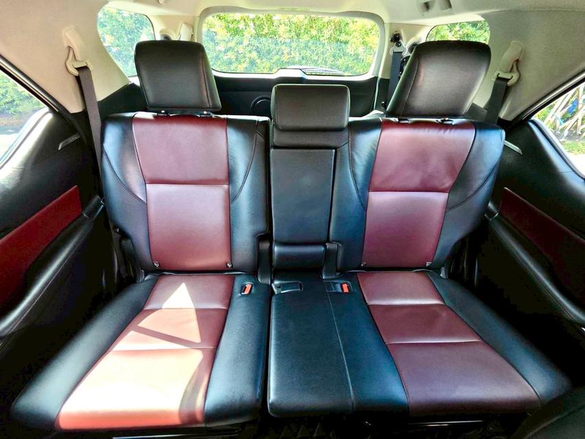 Toyota Fortuner 2.8TRD ปี18 12