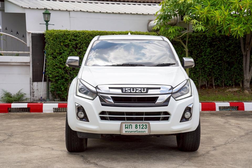 ISUZU D-MAX 3.0 Z-PRESTIGE MT ปี 2018 สีขาว