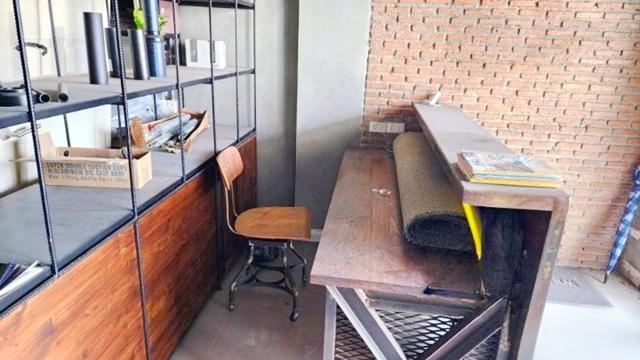 ถูกที่สุดในบางนา MEGAบางนา SUMMIT Windmill Golf ARL สุวรรณภูมิ 2.1 กม. ให้เช่าโฮมออฟฟิศ 3 ชั้น 265 ตร.ม. 22 ตร.วา. 3นอน  6