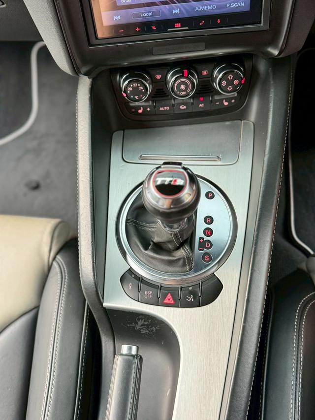 Audi TTS 20.turbo 272 แรงม้า Limited Edition สีส้มแท้ Wrap Glacier Blue ไมล์ 70,xxx กม. ปี 2011 9