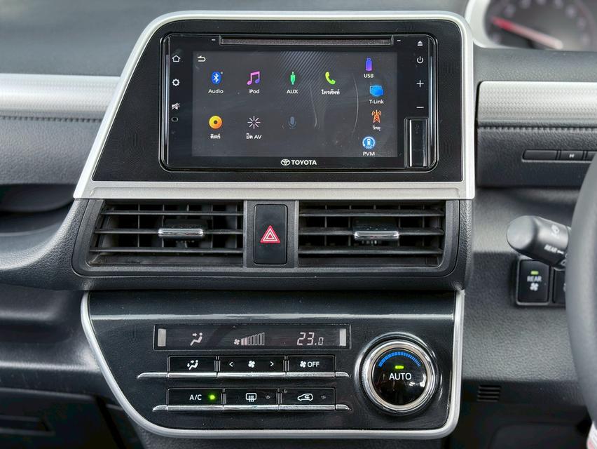 Toyoya Sienta 1.5V ปี20 8