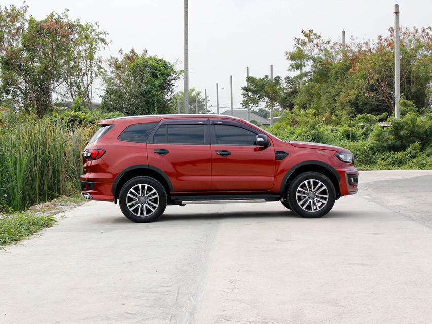 FORD EVEREST 2.0 BI-TURBO 4WD TITANIUM PLUS ปี 2019 (VAT) โฉม ปี 15-22  เกียร์ AUTO ดีเซล สีแดง รถบ้านพร้อมใช้งาน ไมล์เพียง 202,300 km. 4