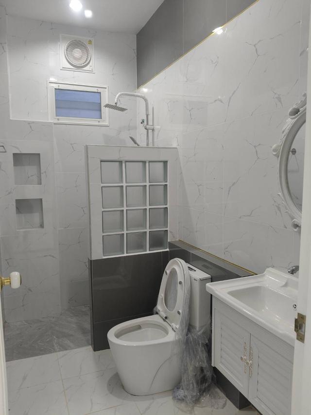 Urgent Sale! English-Style Single-Storey House Special Price 8