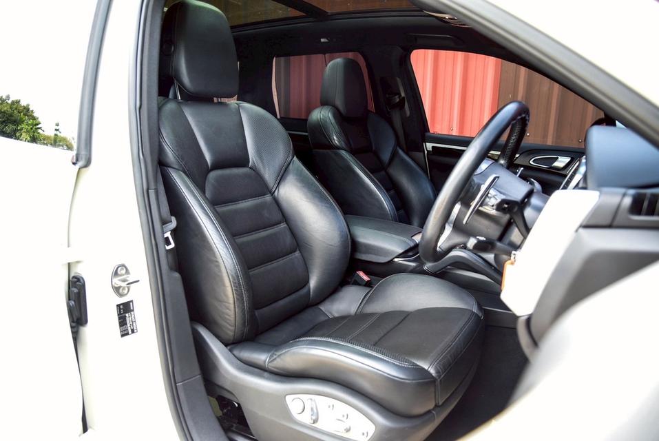 รหัสรถ CBL6188 Porsche CAYENNE 3.0 S Hybrid 4WD AT 2011 รูปที่ 11
