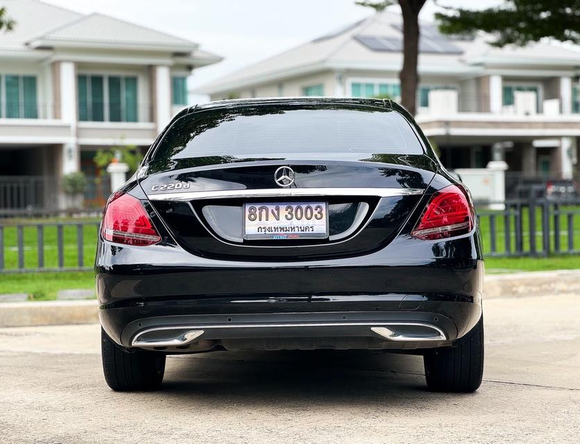 รหัสรถ AVA3003 ⭐️ Benz C220d ดีเซลล้วน W205 ปี 2022
