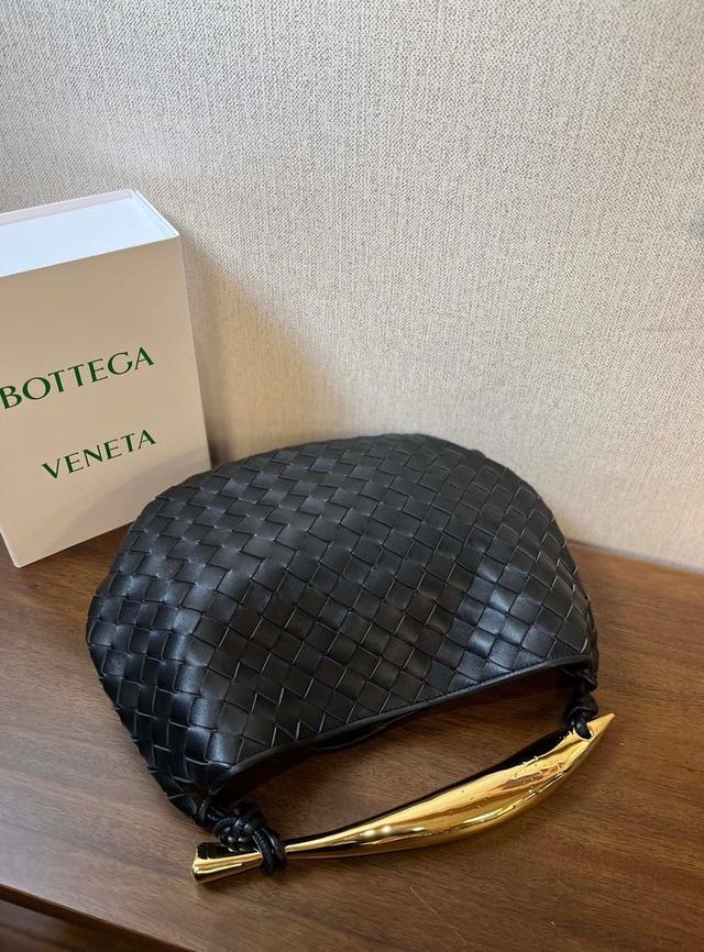 Bottega Veneta กระเป๋าหนังแกะ 2