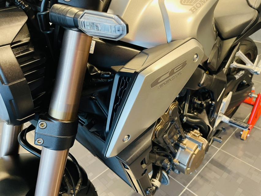 CB650R/2019 18