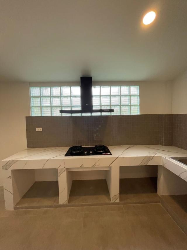 🏡 ทาวน์โฮมเล่นระดับ 5 ชั้น! พื้นที่กว้าง ใกล้สนามบินเชียงใหม่ Spacious 5-Level Townhouse for Rent - Near Chiang Mai Airport! 5