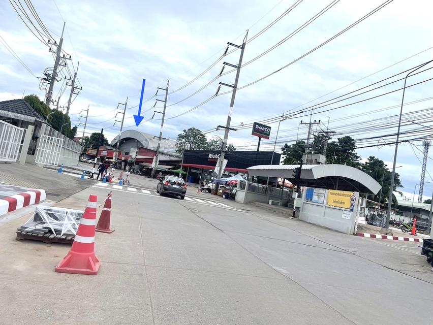 ขายที่ดินพร้อมสิ่งปลูกสร้าง เนื้อที่ 2ไร่ 3ตรว. ติดถนน 2ด้าน หน้ากว้าง 48เมตร ลึก 90เมตร โกดังคลังสินค้า/บ้านพัก ด้านข้างติดซอย ใกล้โรงงานซีเกท 9