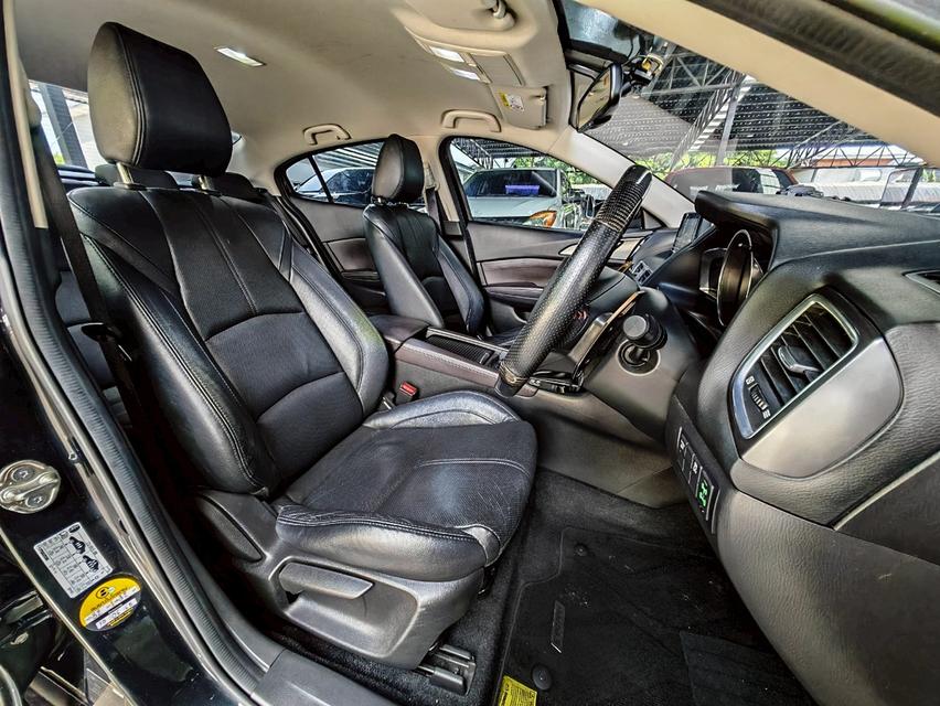 MAZDA 3 2.0S 4ประตู 12