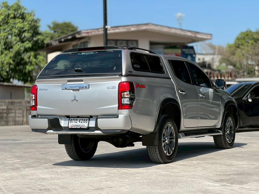 ปี 2019 MITSUBISHI TRITON 18-23, 2.4 GT โฉม PLUS DOUBLE CAB ตัวท็อปสุดสีเทา เกียร์ออโต้ เครื่องยนต์ดีเซล มือเดียวป้ายแดงซื้อสด รูปที่ 4