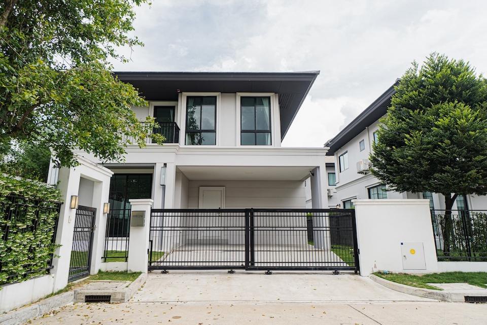 ให้เช่าบ้านเดี่ยว หลังใหญ่ โครงการ เศรษฐสิริ พัฒนาการ | บ้านหลังหัวมุม พื้นที่กว้าง 4 ห้องนอน 3 ห้องน้ำ | ตกแต่งเรียบหรู พร้อมอยู่ทันที 1