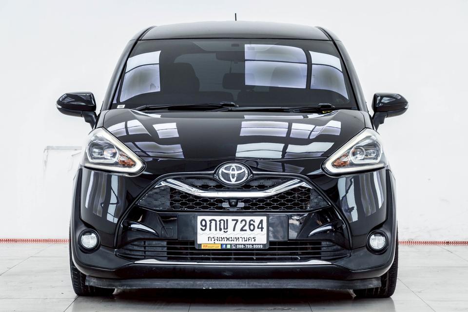 TOYOTA SIENTA 1.5 V   2019