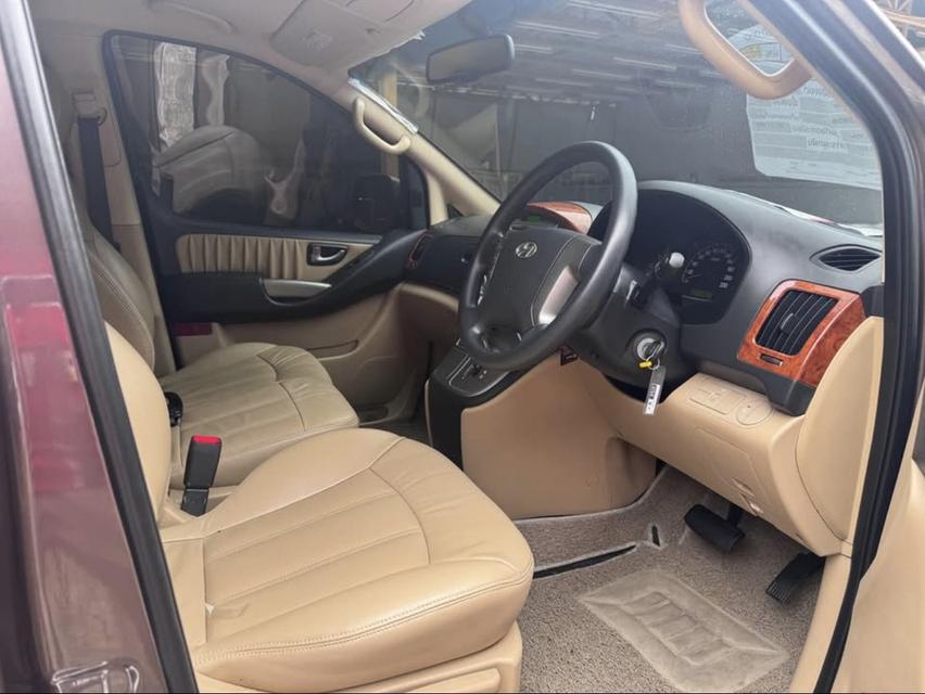 HYUNDAI H-1 2.5 ELITE āļĢāļđāļāļāļĩāđ 10
