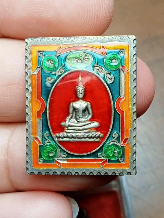 พระใสเนื้อเงินลงยารุ่นสไบทิพย์เหรียญแสตมป์ปี49