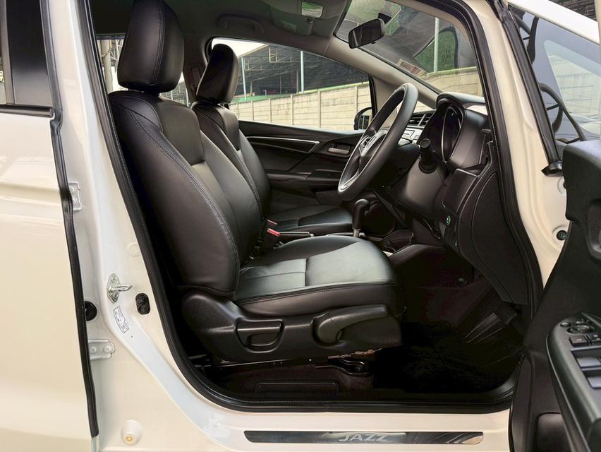 Honda Jazz 1.5 V ปี 2019 สีขาว ไมล์ 48,xxx km (แท้) รูปที่ 7