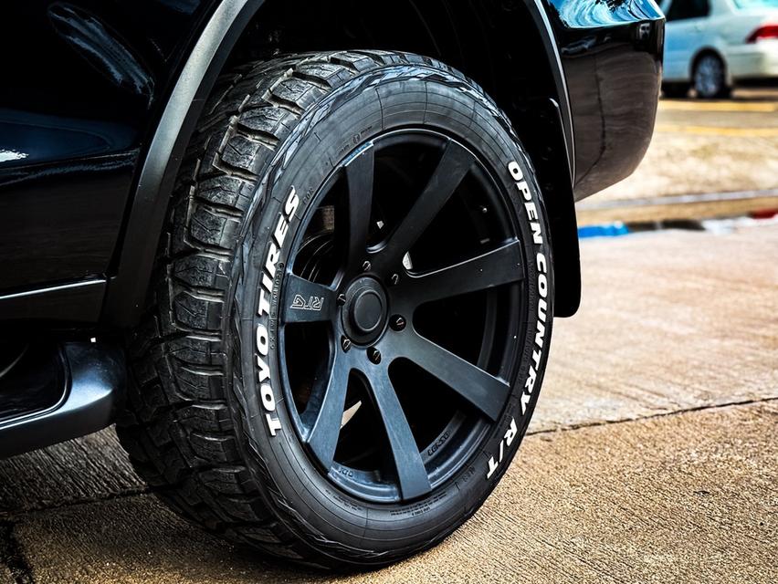 Toyota Fortuner 2.4V ปี18 16