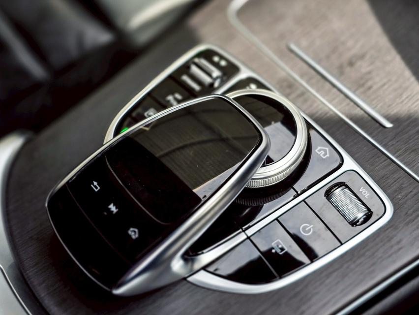 รหัสรถ CBLX2266 BENZ C220d AMG Dynamic W205 2021 🚗 6