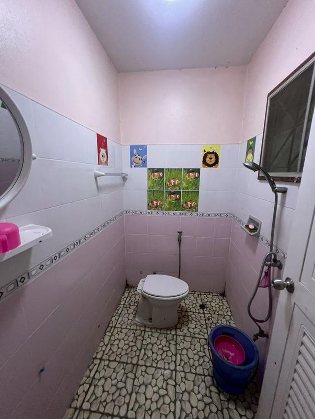 ขายทาวน์เฮ้าส์ สูง 2 ชั้น เนื้อที่ 18 ตรว. หมู่บ้านนันทิศา ถนนคู้บอน ซอย 30 แขวงบางชัน เขตมีนบุรี กรุงเทพมหานคร 11