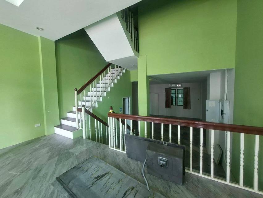 ให้เช่าทาวน์โฮม 4 ชั้น+ดาดฟ้า ในเอกมัย ใกล้ดองกี้มอลล์ทองหล่อ-เอกมัย (N.1826) 5