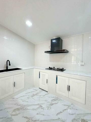 ขายบ้านสวยพานทองราคาถูก บ้านสวยสไตล์รีสอร์ท มบ.บัวแก้ว เนื้อที่ 18.2 ตรว. 2 ห้องนอน 1ห้องน้ำ 4