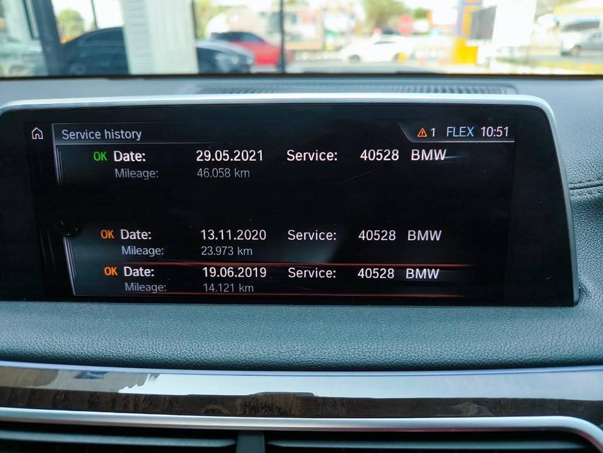 รหัสรถ KPV7414 2017 BMW 740li Limousine สีดำ 16