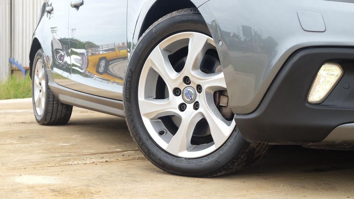 (แจ้งรหัสรถ KN207) VOLVO V40 D4 ดีเซล 2016 รูปที่ 10