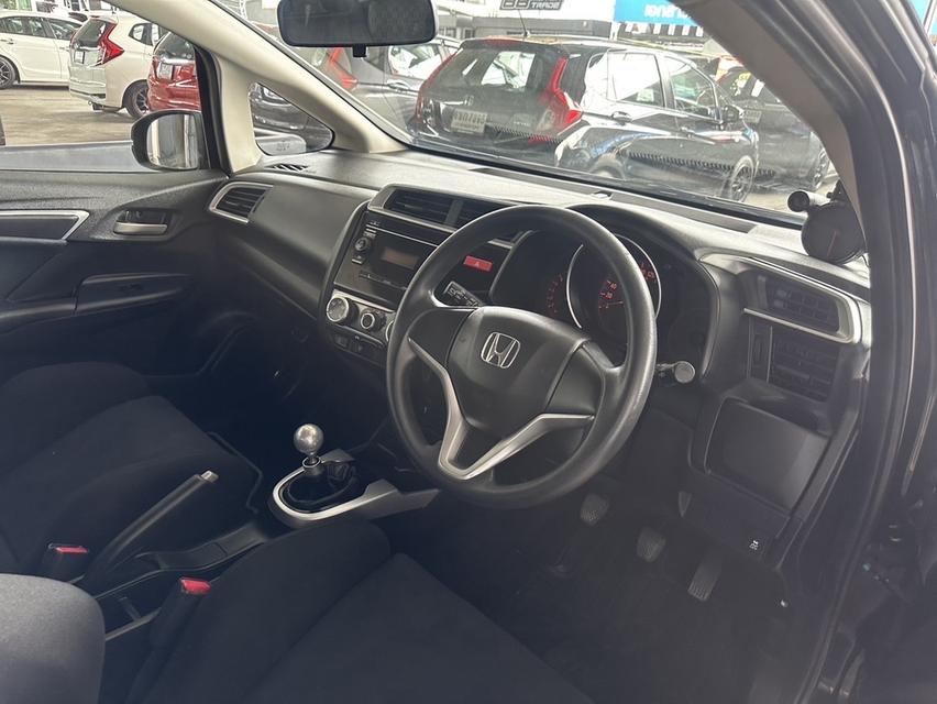 Honda Jazz GK 1.5 MT TURBO 2016 รูปที่ 15
