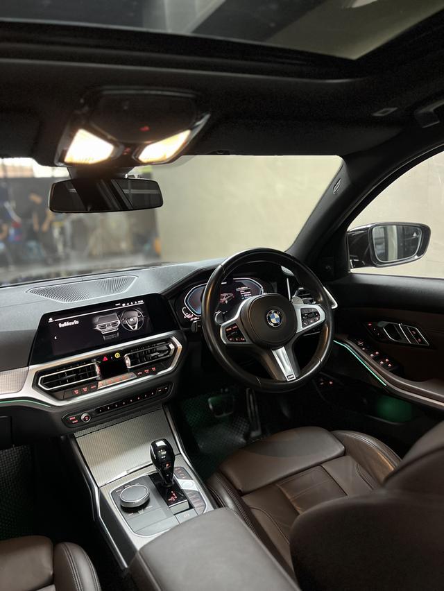 BMW 330e M Sport 7