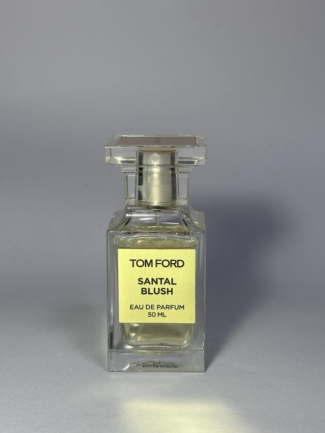 น้ำหอมมือสอง Tom Ford Santal Blush Eau de Parfum ขนาด 50 มล. น้ำหอมสภาพใหม่มาก ในราคา 2,800 บาท รูปที่ 3