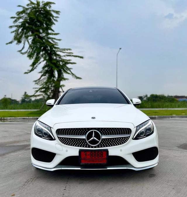 2018Mercedes-Benz C250 Coupe AMG สีขาว 1
