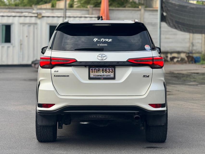 TOYOTA FORTUNER Wagon 4dr Legender 7st Auto 6spRWD 2.8DCT 4WD Y2021 สีขาว ออโต้  4