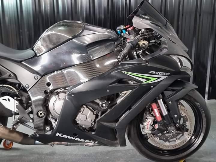 Kawasaki Ninja ZX10R black  4