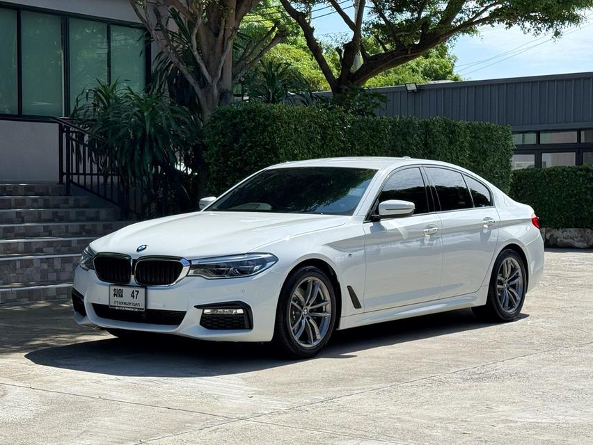 2019 BMW 520D MSPORT รถมือเดียวออกป้ายแดง รถวิ่งน้อย เข้าศูนย์ตรงระยะ รถไม่มีอุบัติเหตุครับ รูปย่อยที่ 4