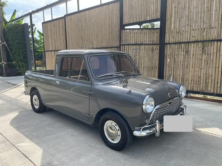 Mini Austin Pick Up 6