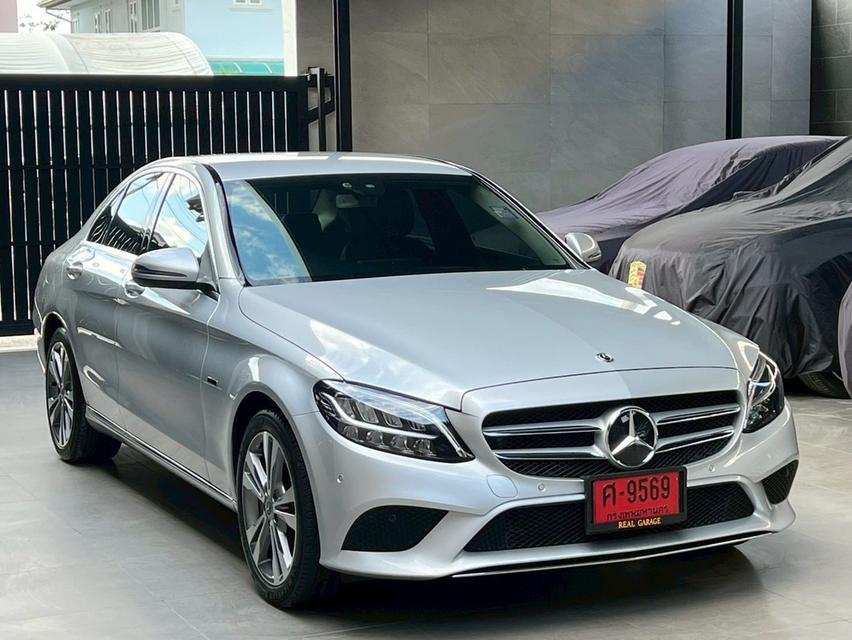 Mercedes-Benz C300e ปี 2020 วิ่ง 40000 KM.