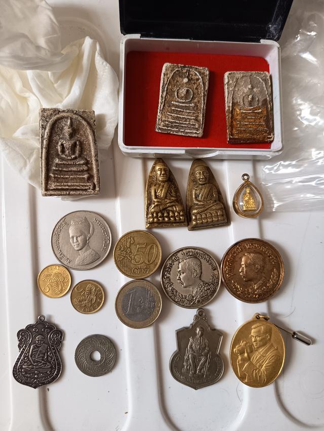 ของสะสมที่บ้านพระเครื่อง