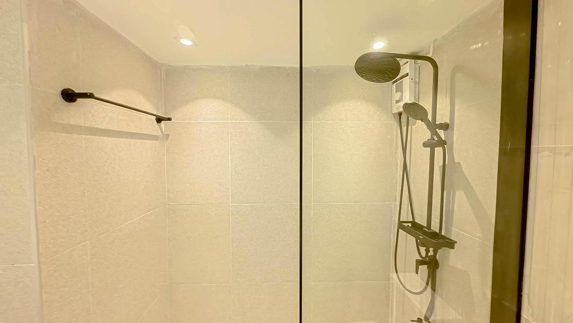 🏙️ คอนโดทำเลเด่นย่านเศรษฐกิจ เฟอร์ครบ พร้อมอยู่ ฟรีโอน 7